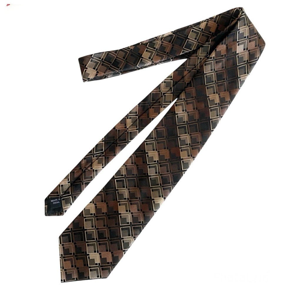 Bugatti Men's 100 % Silk Tie Brown Necktie Geometric 58" x 3.5" Classic Design‎